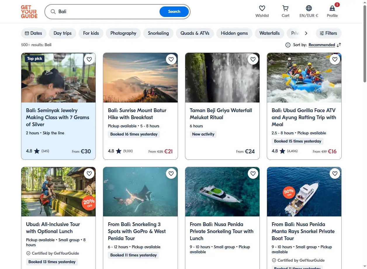 Capture d'écran des activités disponibles à Bali, comme des excursions ou des cours de cuisine.