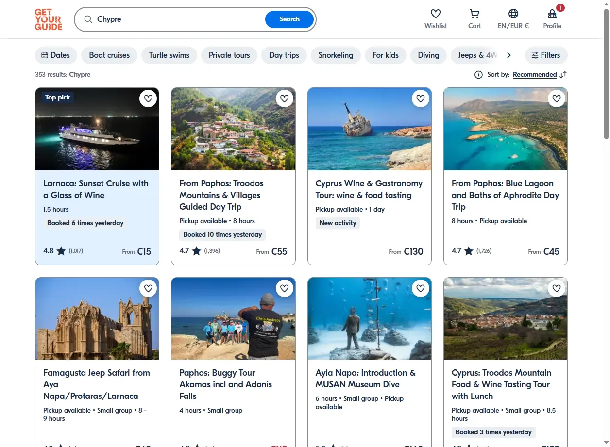 Interface de recherche d'activités touristiques à Chypre, incluant des excursions en mer.